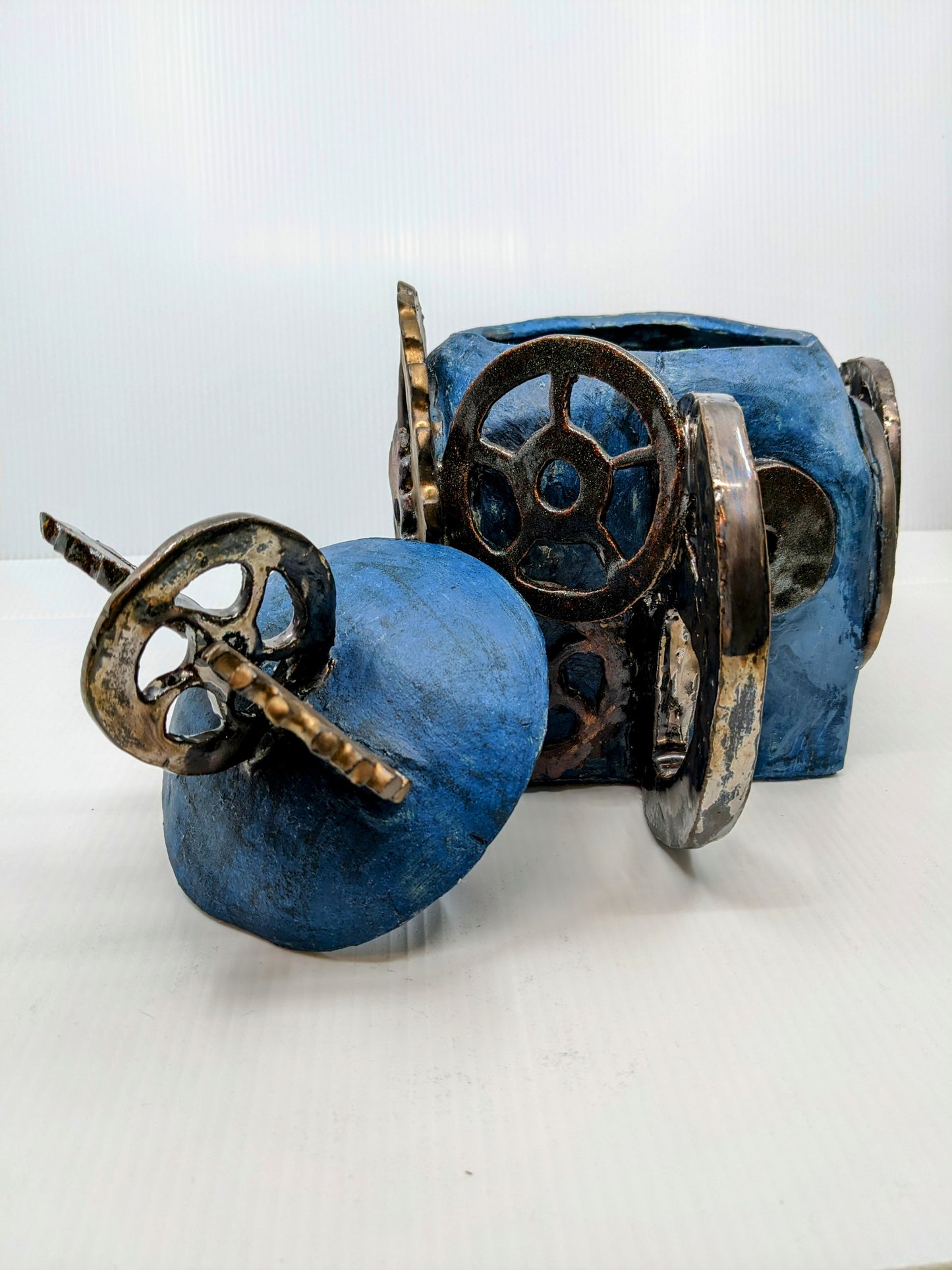 Geared Cookie Jar